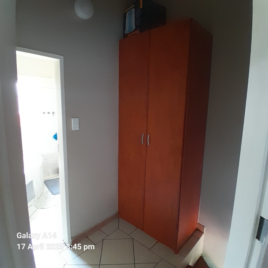 2 Bedroom Property for Sale in Rustenburg Central North West